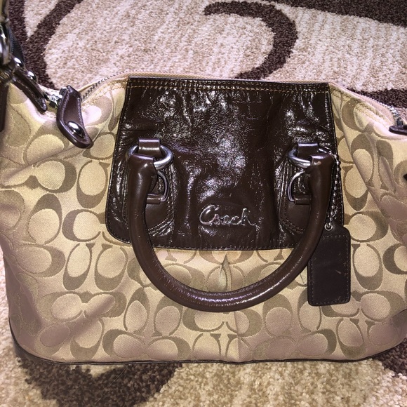 Coach purse - Picture 2 of 3